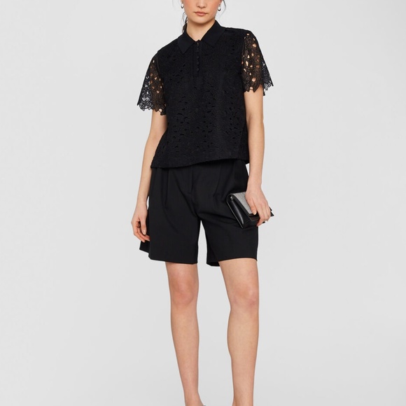 Collared Lace Shirt - New With Tags - NEVER WORN - Black - Picture 4 of 5